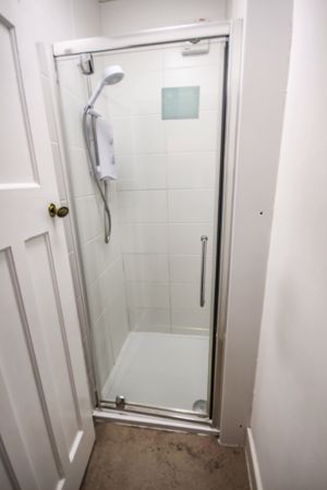 Photo 16- click for photo gallery